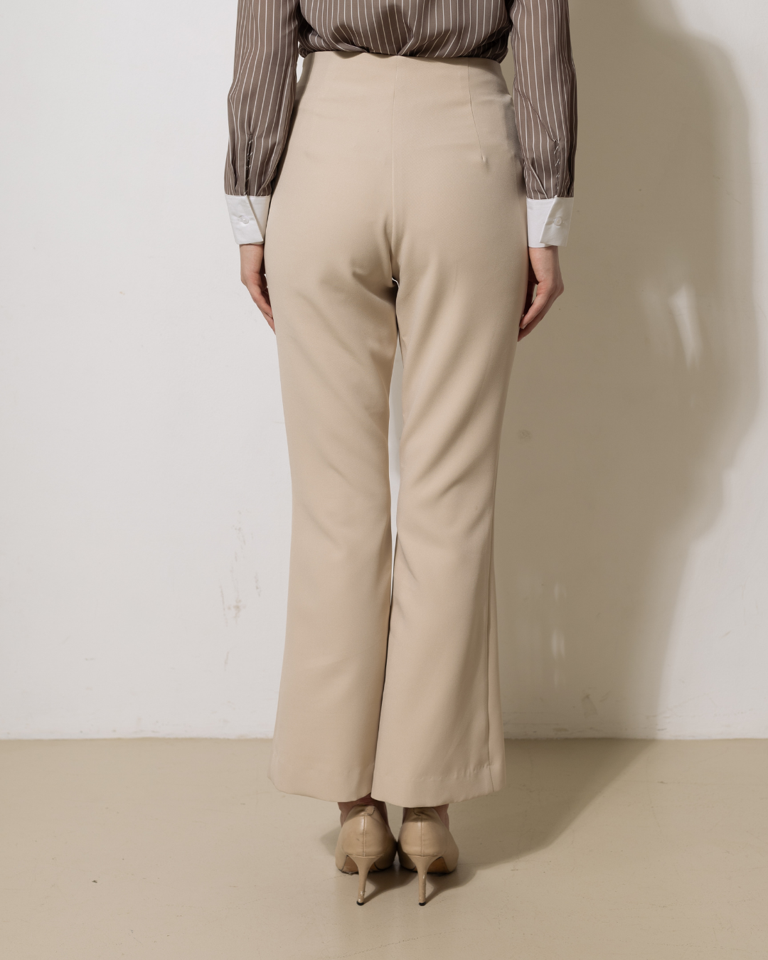 INVIO Pearce Tailored Bootcut Trousers Cream | Celana Wanita