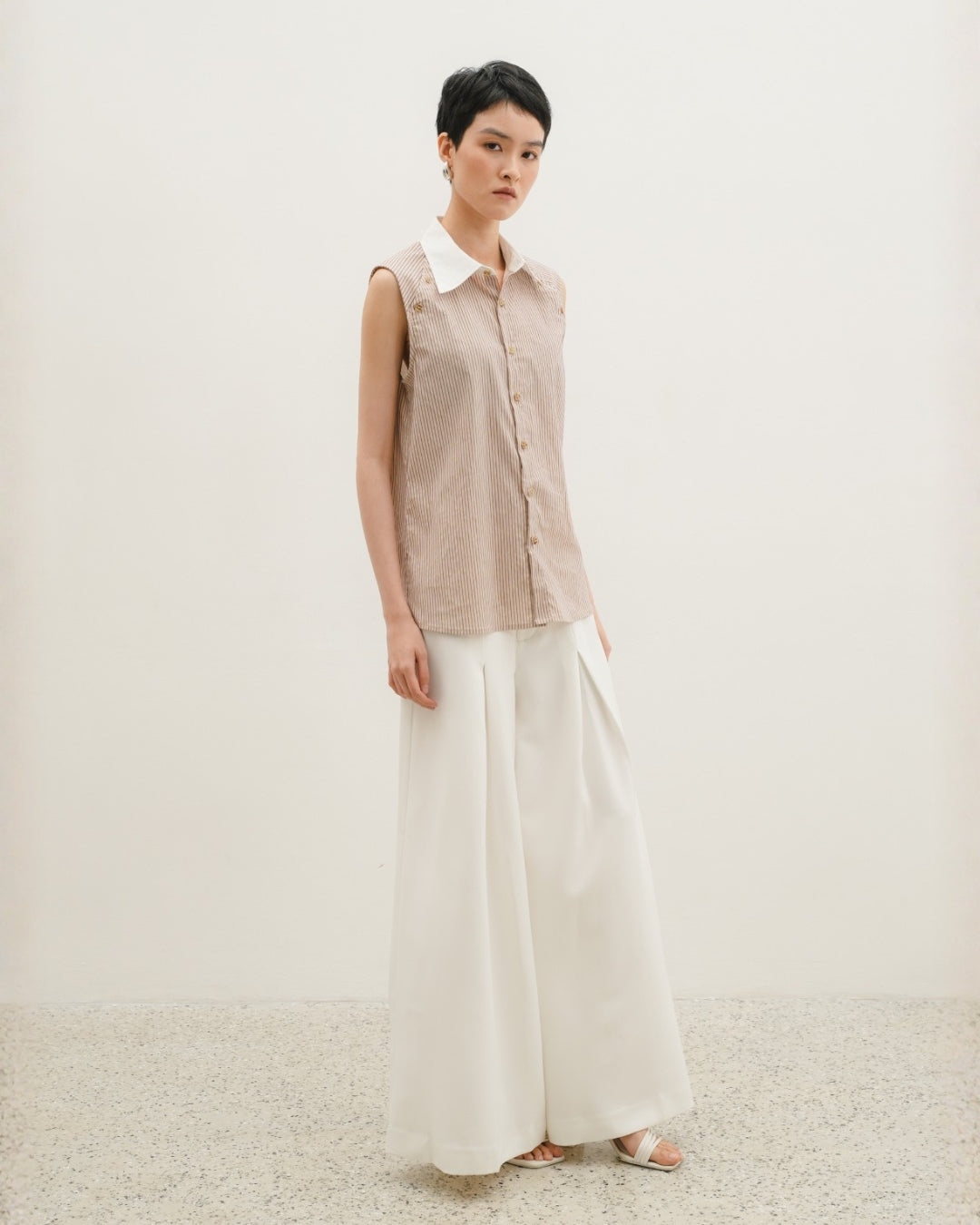 INVIO Vienna Sleeveless Stripe Shirt | Atasan Wanita - Resonance