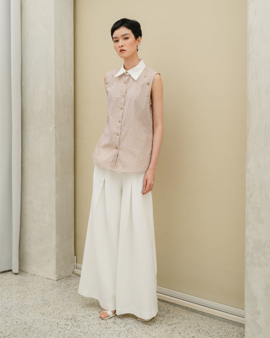 INVIO Vienna Sleeveless Stripe Shirt | Atasan Wanita - Resonance