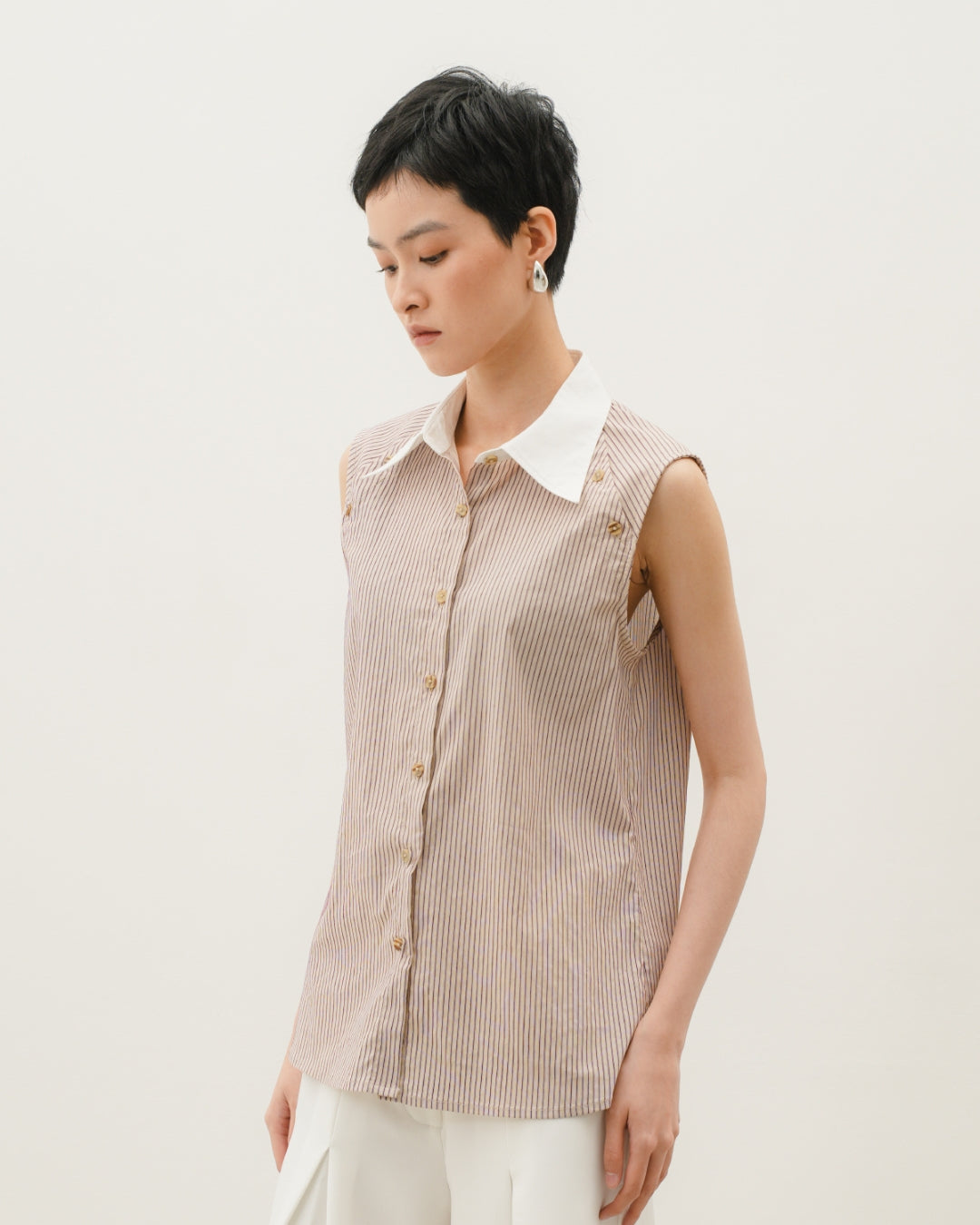 INVIO Vienna Sleeveless Stripe Shirt | Atasan Wanita - Resonance