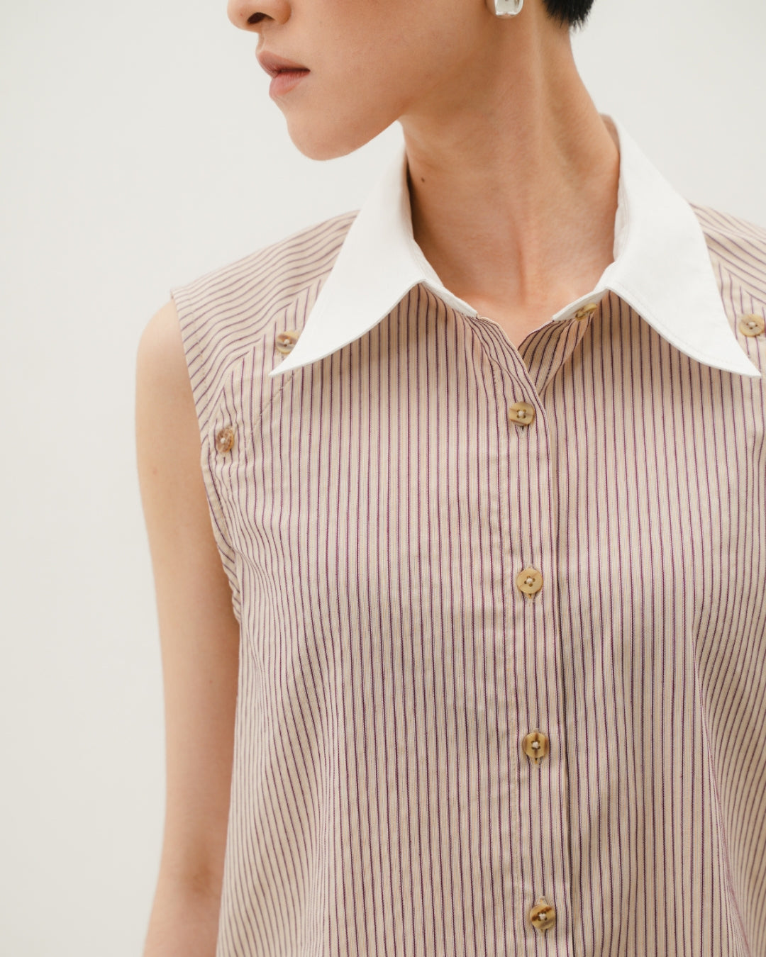 INVIO Vienna Sleeveless Stripe Shirt | Atasan Wanita - Resonance