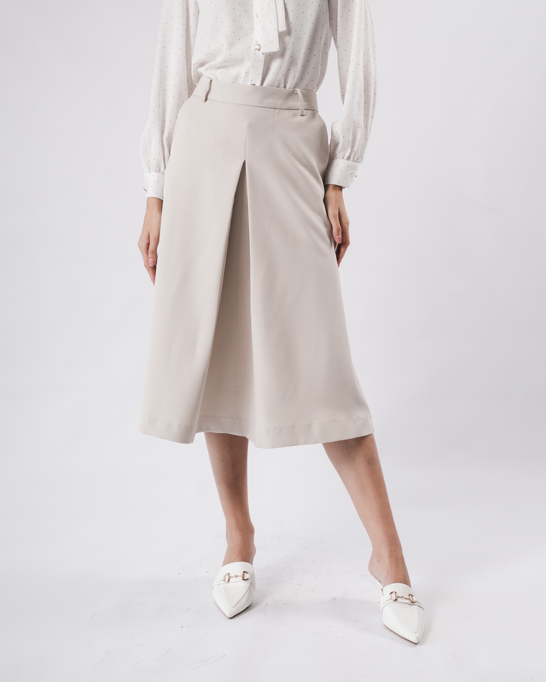 INVIO Yardena Pleated Front Midi Skirt | Rok Wanita - Marielle