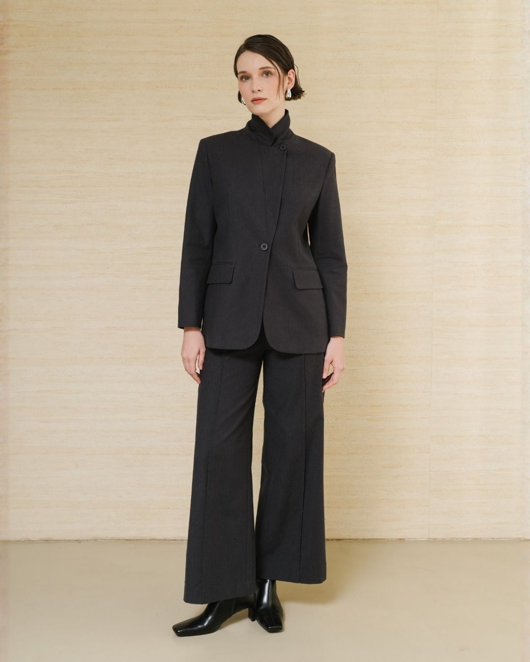 INVIO Abigail High Neck Blazer | Jas Wanita -  Leanne Collection