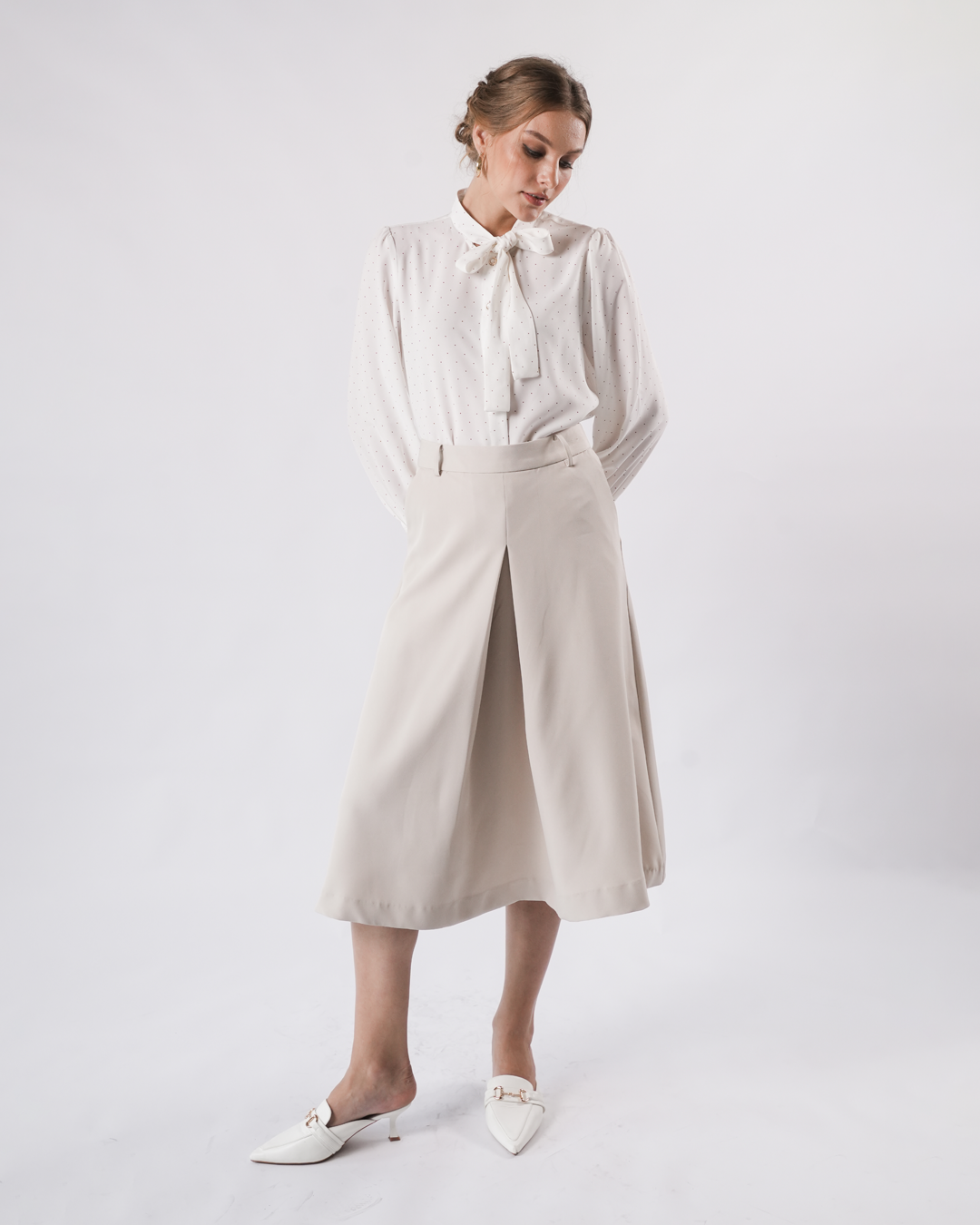 INVIO Yardena Pleated Front Midi Skirt | Rok Wanita - Marielle