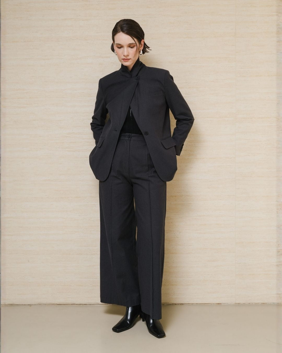 INVIO Abigail High Neck Blazer | Jas Wanita -  Leanne Collection