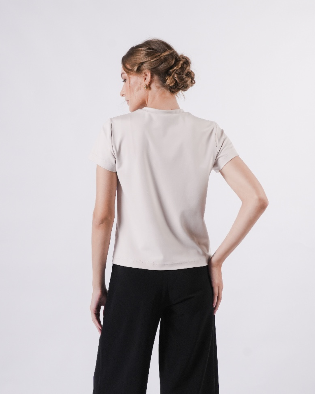INVIO Yollie Basic T-Shirt | Kaos Wanita