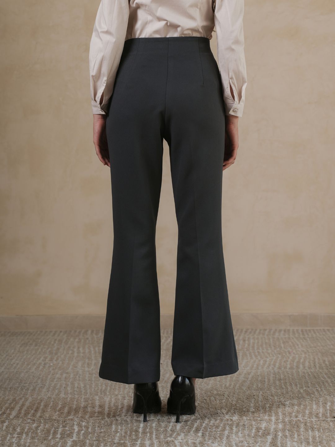 INVIO Pearce Tailored Bootcut Trousers Grey | Celana Wanita - Costa
