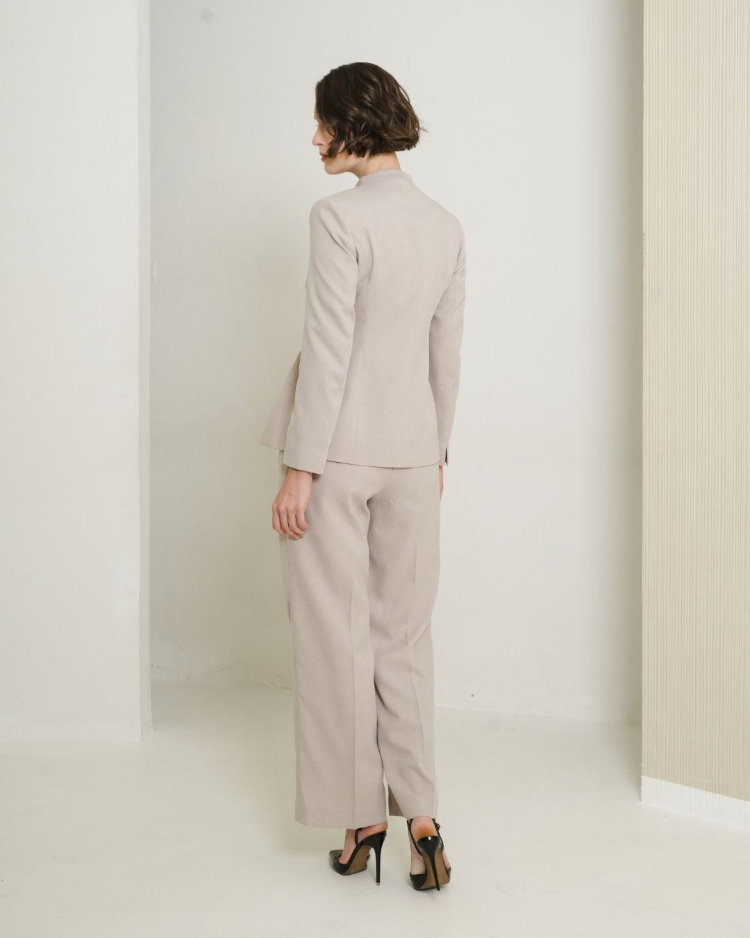 INVIO Aubre Shaped Waist Blazer | Jas Wanita - Leanne Collection