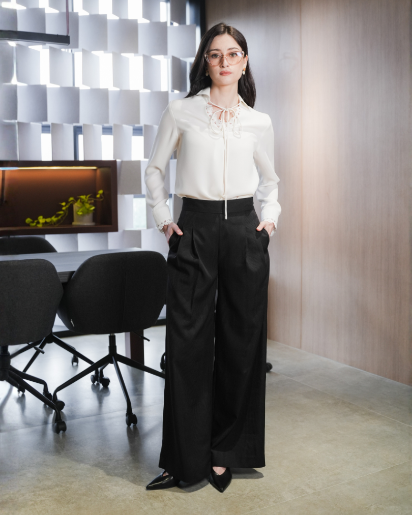 INVIO Andy High-Waisted Stripe Trousers | Celana Wanita - Runway