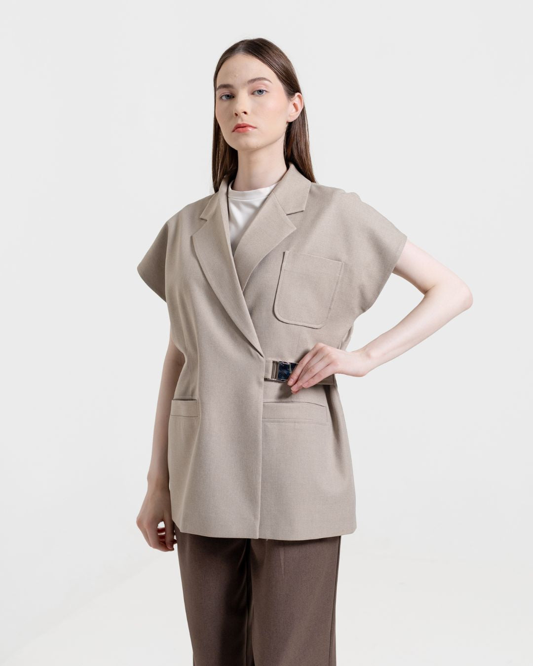 INVIO Zyrene Statement Buckle Vest | Rompi Wanita - Atelier Collection