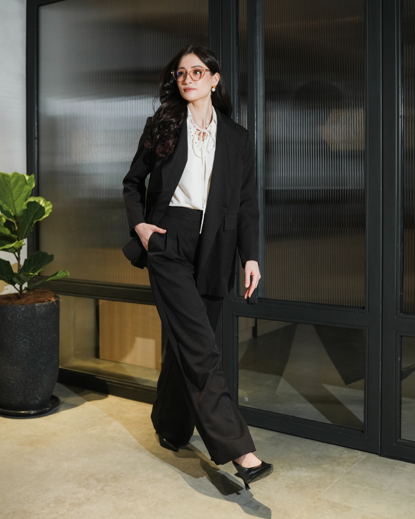 INVIO Andy High-Waisted Stripe Trousers | Celana Wanita - Runway