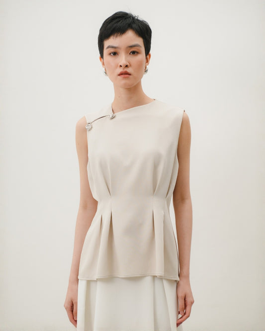 INVIO Valerienne Shoulder Button Blouse | Atasan Wanita - Resonance