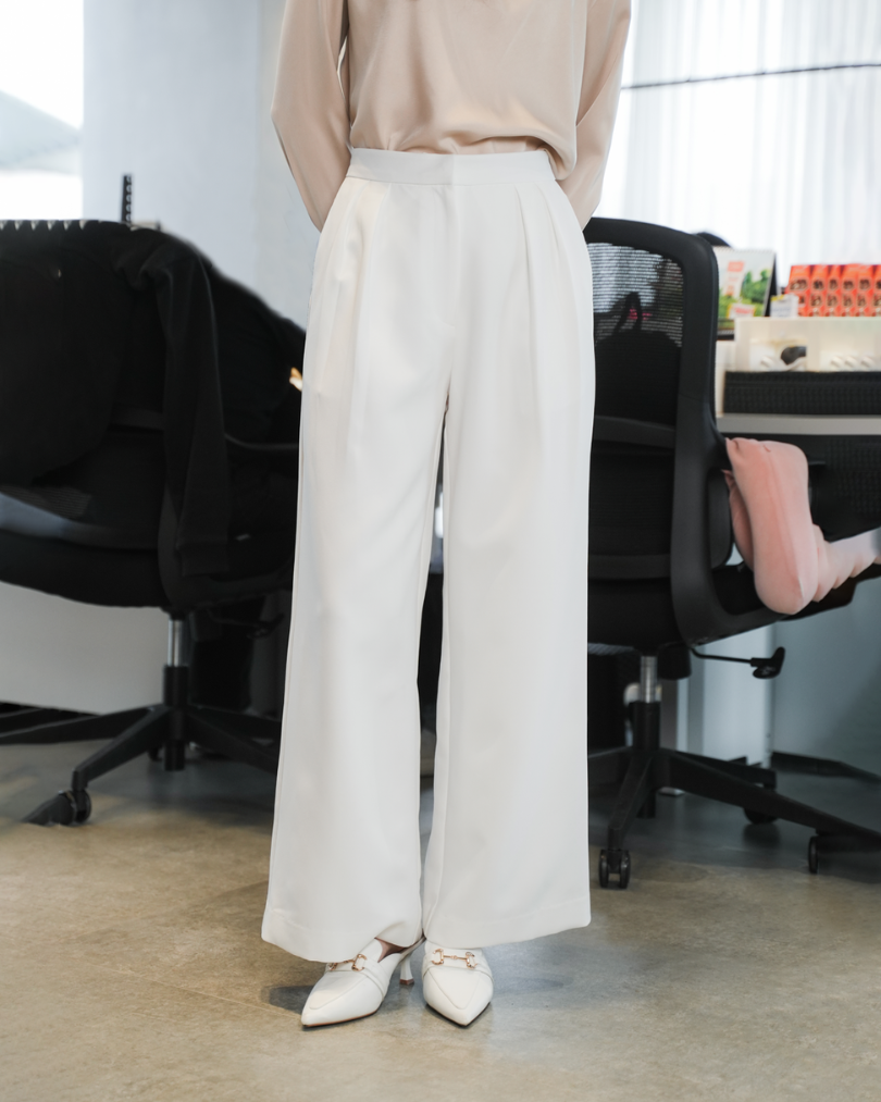 INVIO Nigel Essential Culotte Trousers | Celana Wanita - Runway