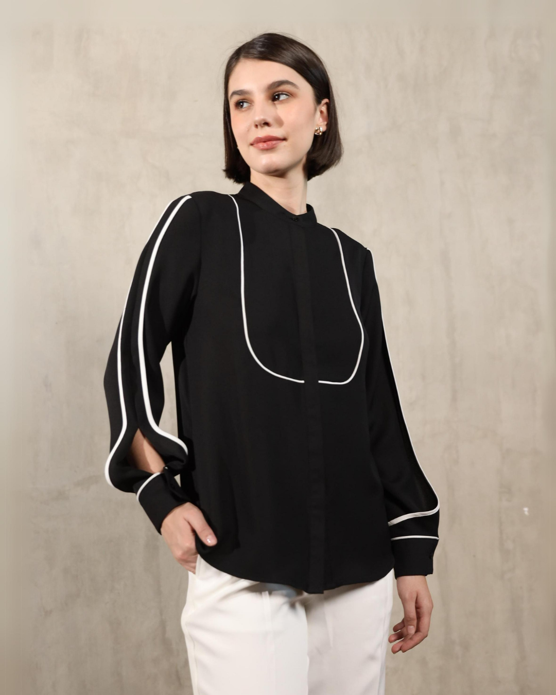 Paula Contrast-Trim Blouse Black | Atasan Kemeja Wanita - Classy Missy