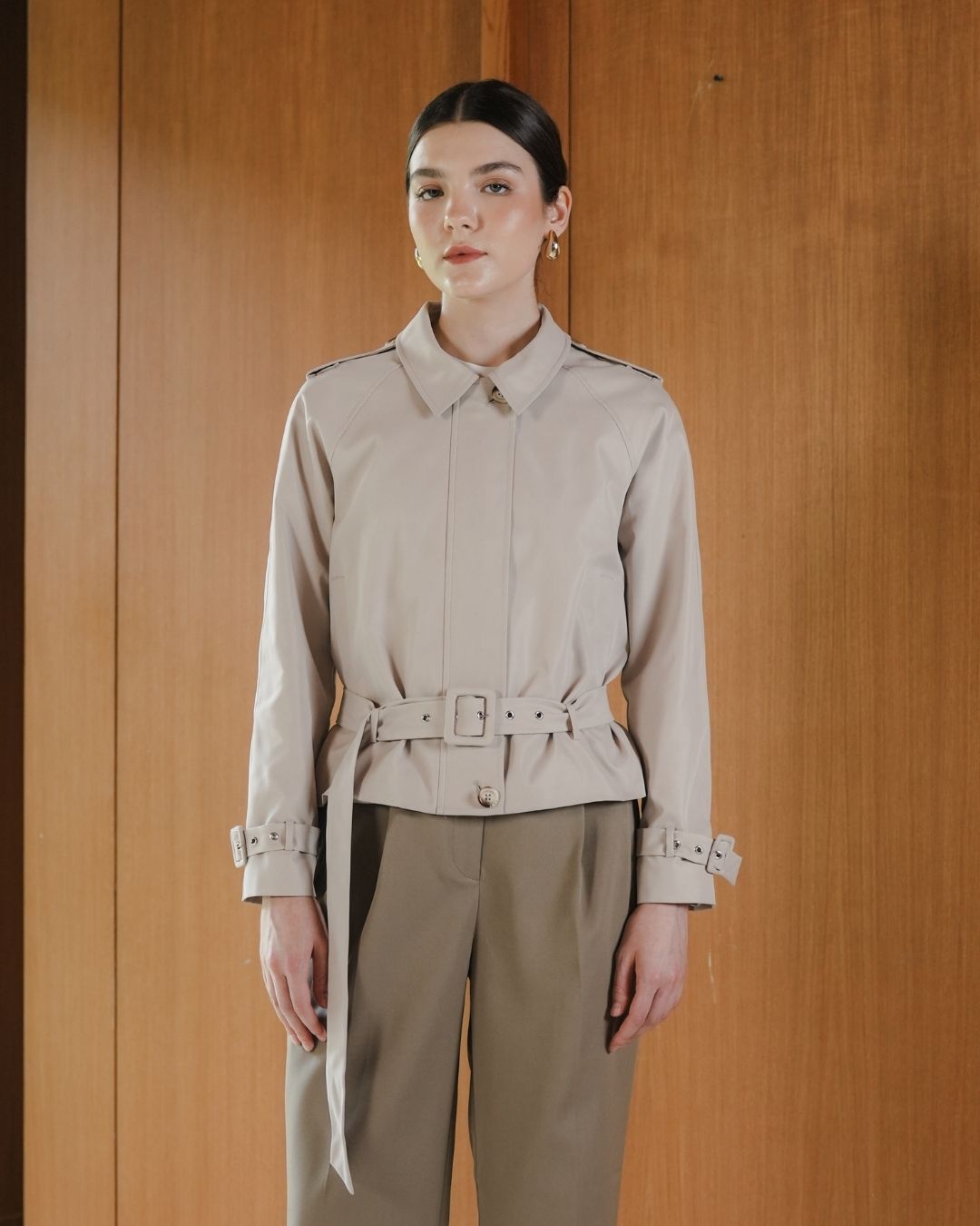 INVIO Bexley Buckle Belt Trench Jacket | Jaket Wanita - Amber Collection