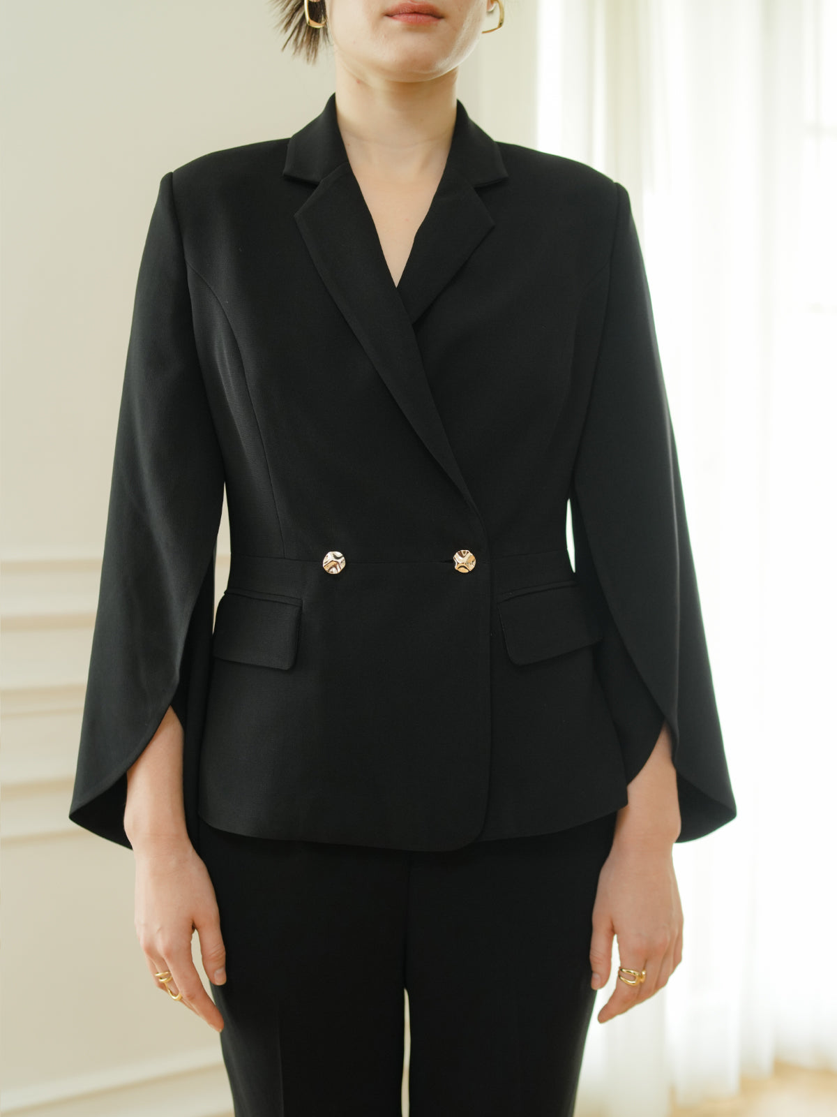 INVIO Raessa Tulip-Sleeve Blazer | Jas Wanita - Aurist