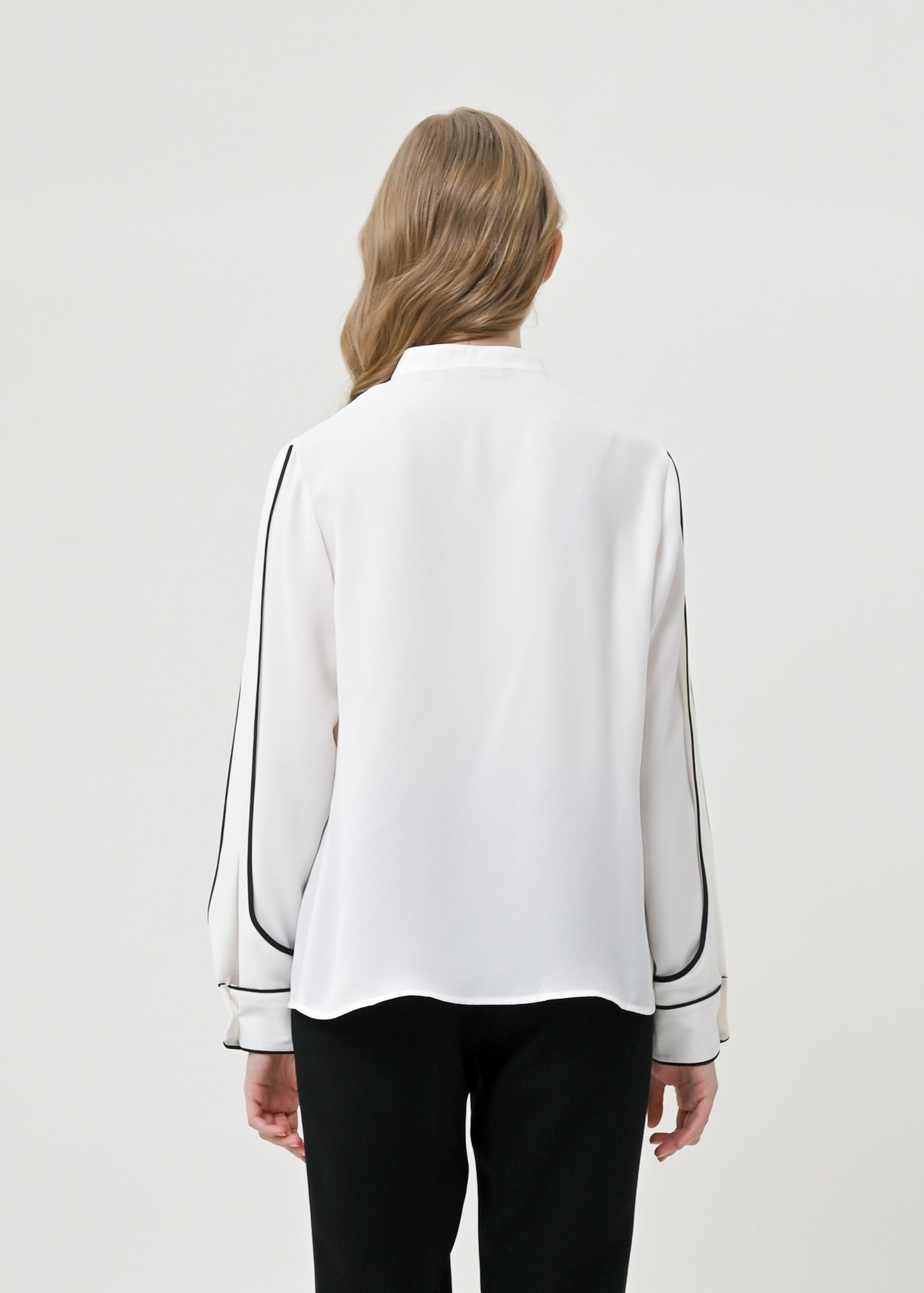 Paula Constrast-Trim Blouse